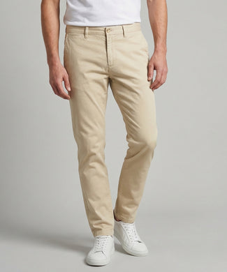 Chino Garment Dyed Modern Fit | Sand Chino Garment Dyed Modern Fit | Sand