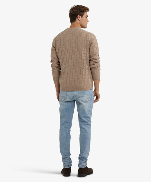 Lambswool Round Neck Cable Knit Sweater | Sand